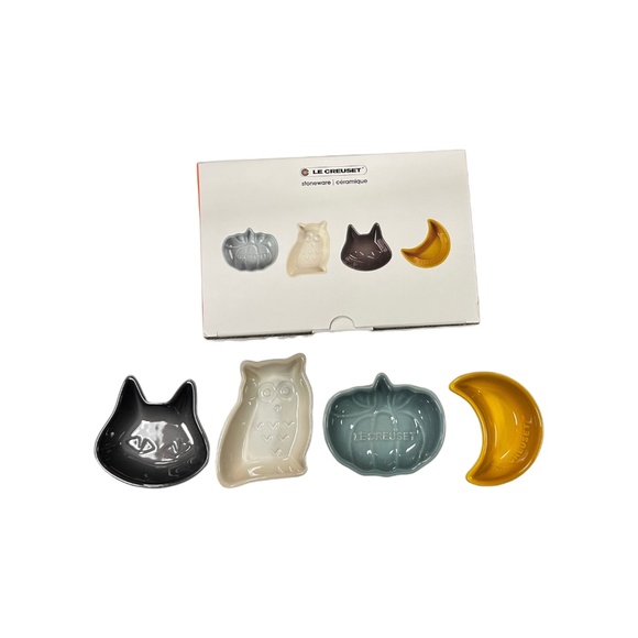 LE CREUSET Set of 4 Mini Halloween Dish Bowls - Picture 1 of 2